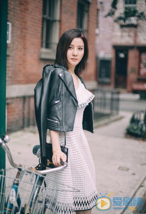 陶红夏日街拍 陶红高清写真_陶红高清剧照