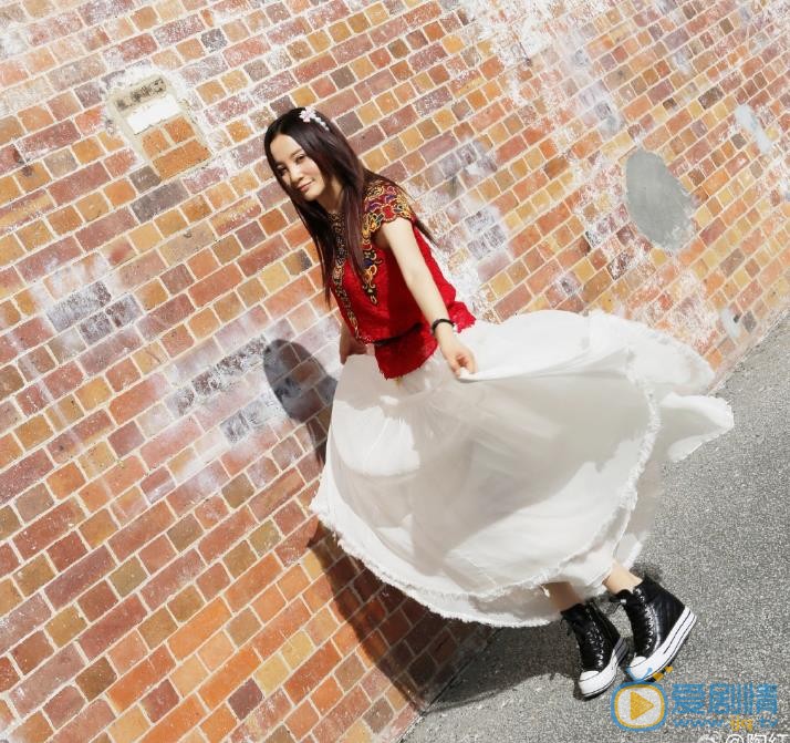 陶红夏日街拍 陶红高清写真_陶红高清剧照