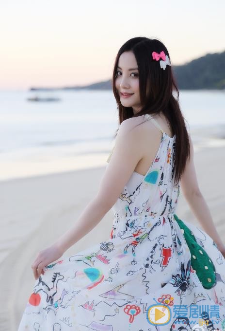 陶红夏日街拍 陶红高清写真_陶红高清剧照