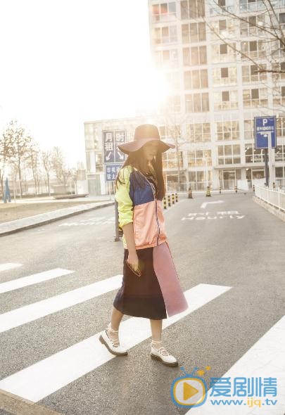李百惠街拍写真 李百惠高清写真_李百惠高清剧照