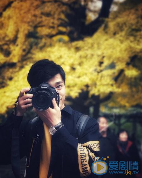 易大千街拍写真 易大千高清写真_易大千高清剧照
