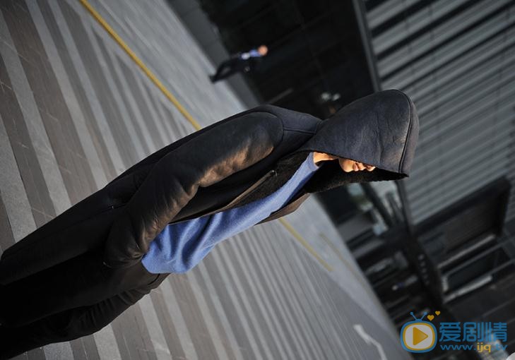易大千街拍写真 易大千高清写真_易大千高清剧照