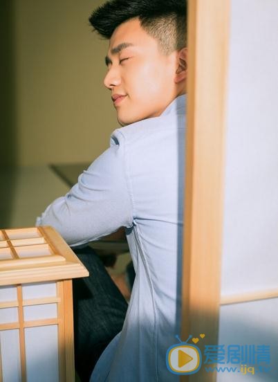 易大千写真 易大千高清写真_易大千高清剧照