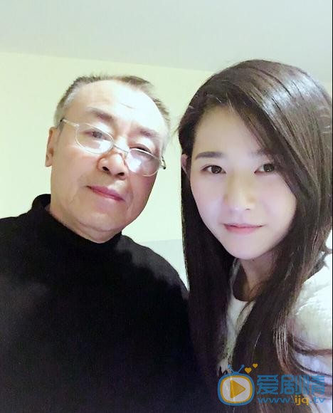 苗青与人合照 苗青高清写真_苗青高清剧照