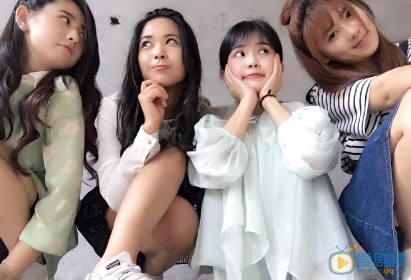 苗青与人合照 苗青高清写真_苗青高清剧照