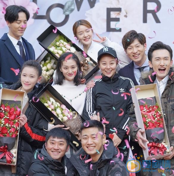 明子煜与人合照 明子煜高清写真_明子煜高清剧照