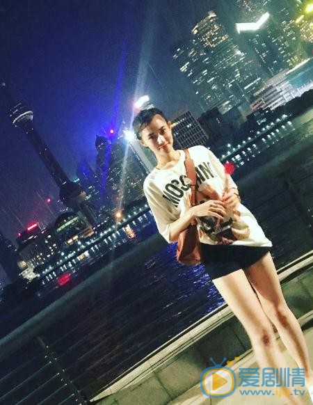 明子煜生活照 明子煜高清写真_明子煜高清剧照