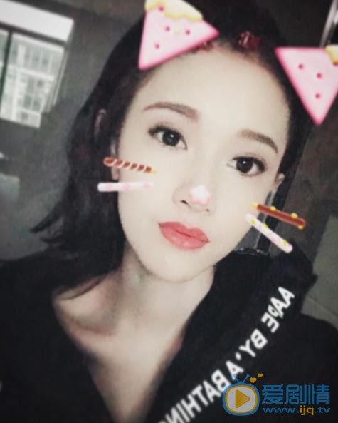 明子煜可爱照 明子煜高清写真_明子煜高清剧照