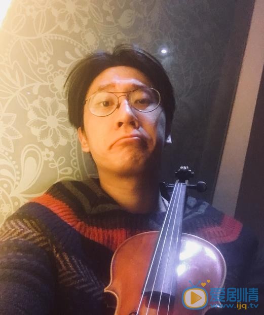 王蕴凡生活照 王蕴凡高清写真_王蕴凡高清剧照