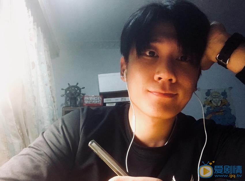 王蕴凡生活照 王蕴凡高清写真_王蕴凡高清剧照