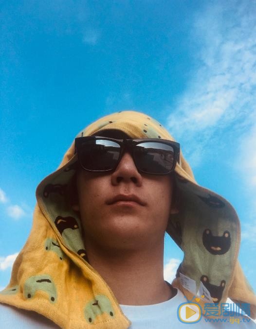 王蕴凡旅行照 王蕴凡高清写真_王蕴凡高清剧照