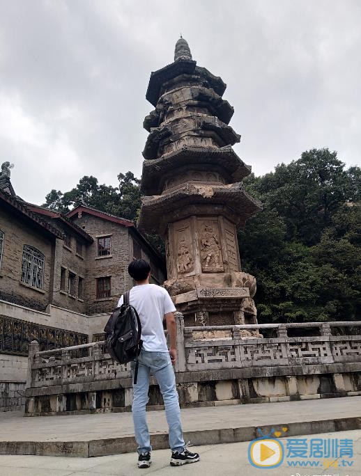 王蕴凡旅行照 王蕴凡高清写真_王蕴凡高清剧照