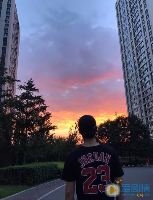 王蕴凡旅行照 王蕴凡高清写真_王蕴凡高清剧照