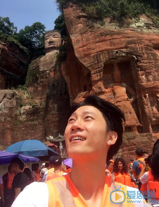 王蕴凡旅行照 王蕴凡高清写真_王蕴凡高清剧照