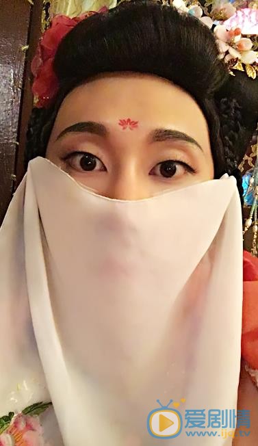 王蕴凡片场照 王蕴凡高清写真_王蕴凡高清剧照