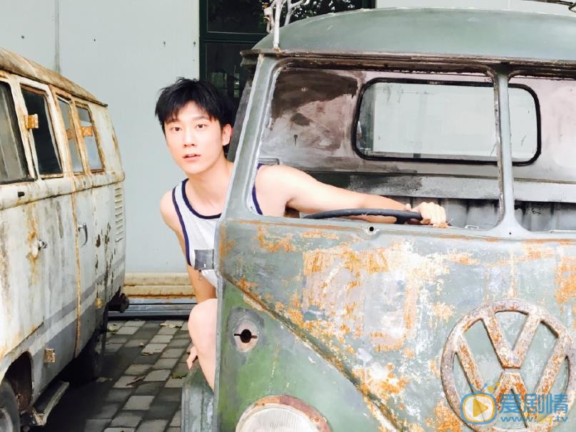 王蕴凡帅气写真 王蕴凡高清写真_王蕴凡高清剧照