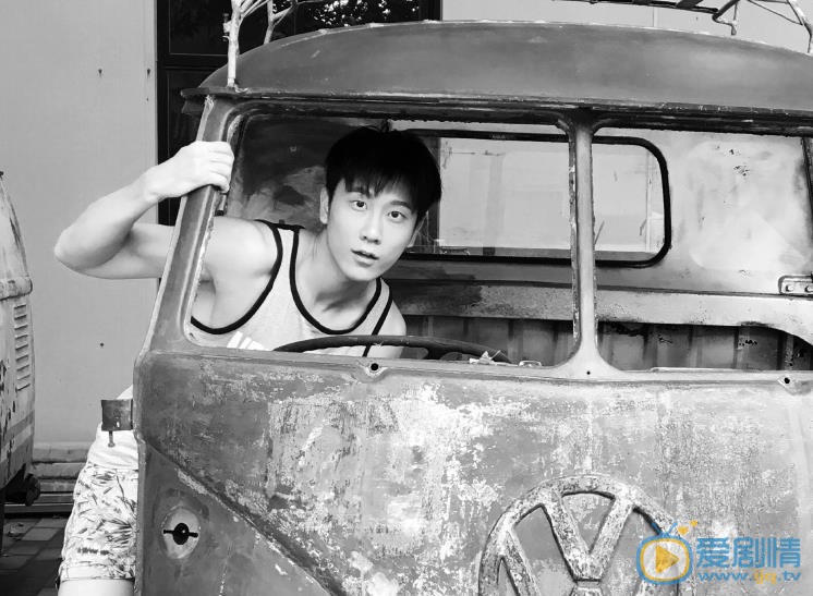 王蕴凡帅气写真 王蕴凡高清写真_王蕴凡高清剧照