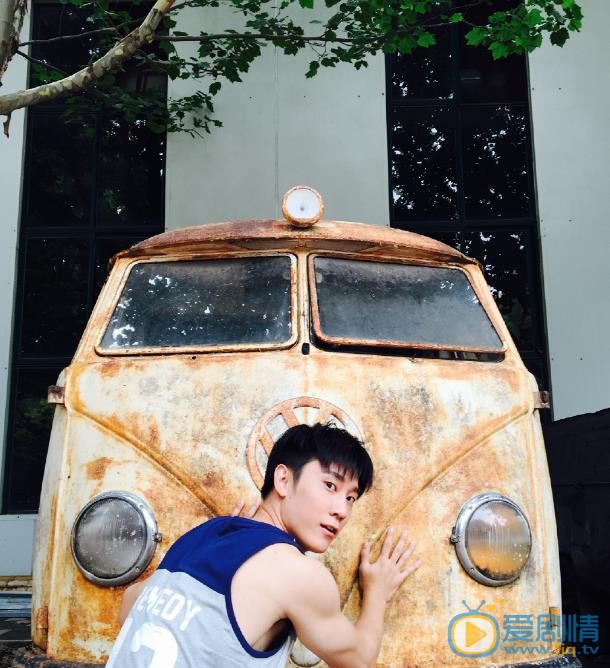 王蕴凡帅气写真 王蕴凡高清写真_王蕴凡高清剧照