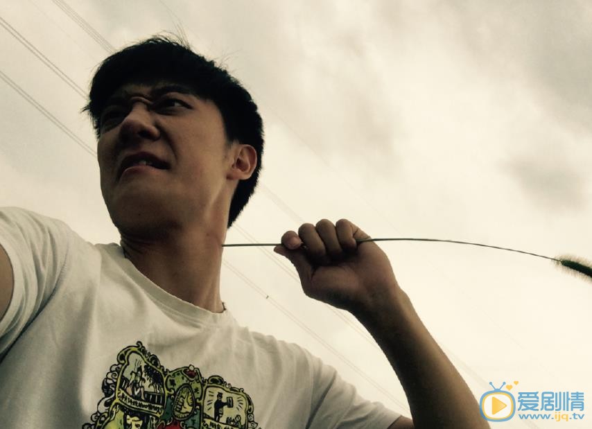 王蕴凡旅行照 王蕴凡高清写真_王蕴凡高清剧照