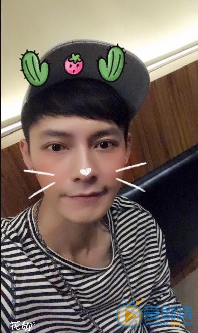 冯铭潮生活照 冯铭潮高清写真_冯铭潮高清剧照