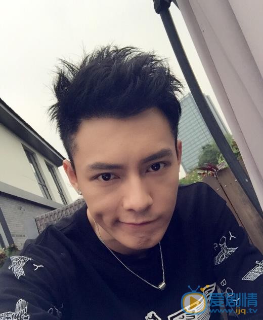 冯铭潮生活照 冯铭潮高清写真_冯铭潮高清剧照