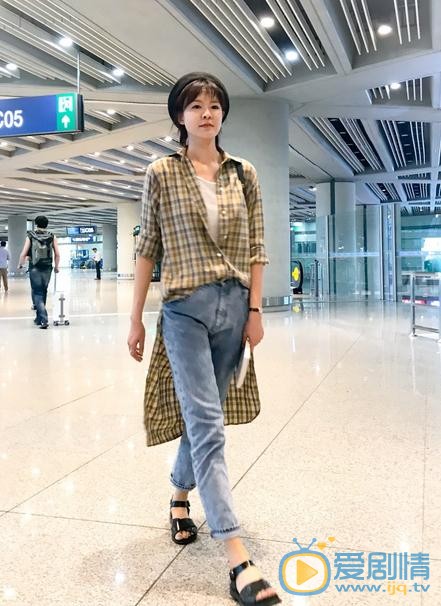 李艾生活照 李艾高清写真_李艾高清剧照