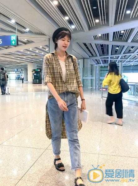 李艾生活照 李艾高清写真_李艾高清剧照
