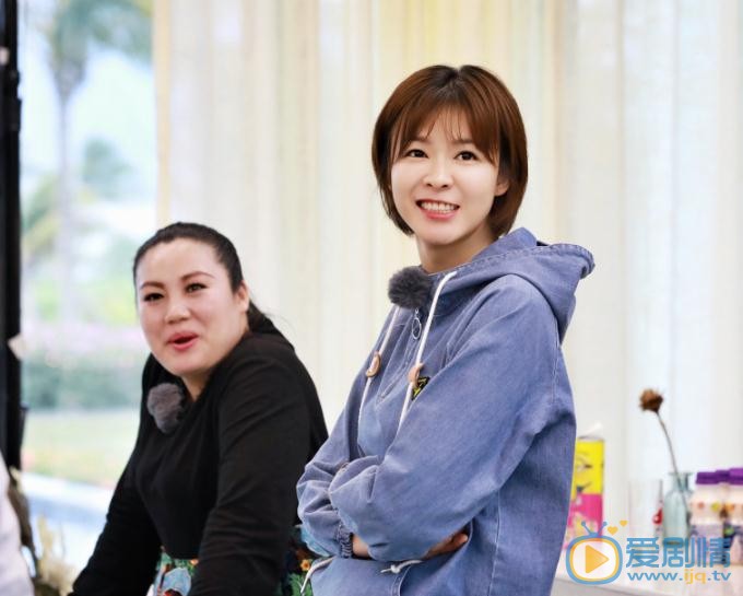 李艾《我们仨》节目照 李艾高清写真_李艾高清剧照