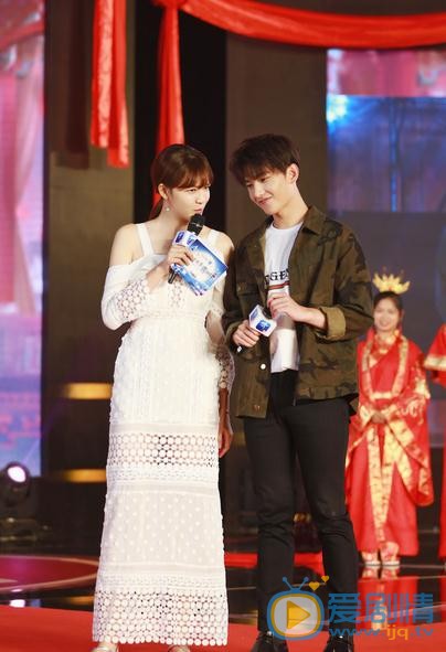 李艾活动照 李艾高清写真_李艾高清剧照