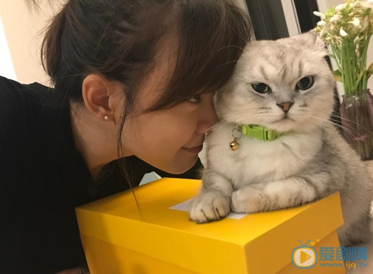 李艾生活照 李艾高清写真_李艾高清剧照