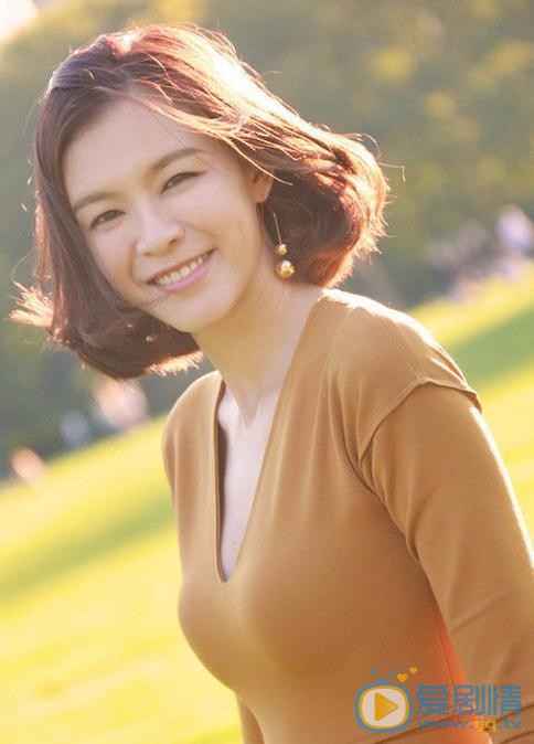 李艾街拍写真 李艾高清写真_李艾高清剧照