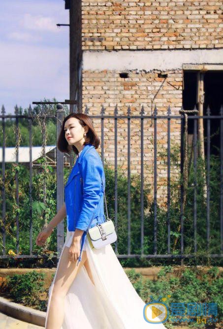 李艾街拍写真 李艾高清写真_李艾高清剧照