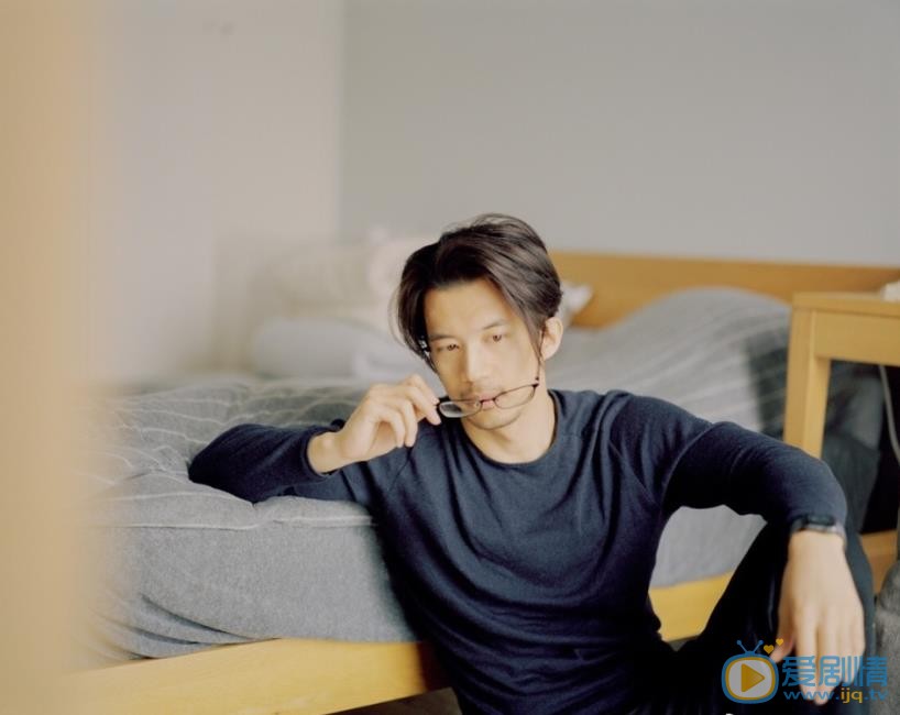 范玮时尚街拍 范玮高清写真_范玮高清剧照