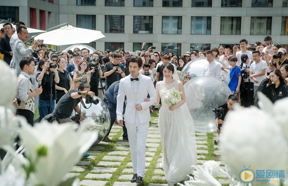 范玮结婚照 范玮高清写真_范玮高清剧照