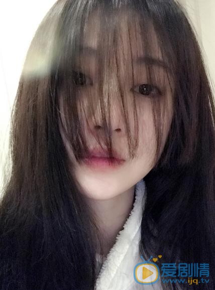 戚砚笛生活照 戚砚笛高清写真_戚砚笛高清剧照