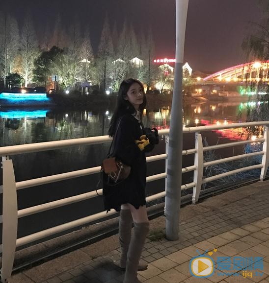 戚砚笛生活照 戚砚笛高清写真_戚砚笛高清剧照