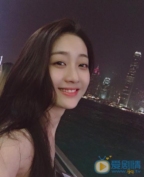 戚砚笛生活照 戚砚笛高清写真_戚砚笛高清剧照