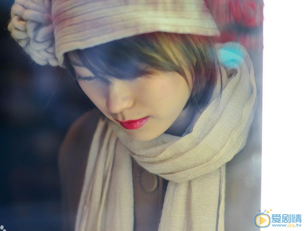黄璐唯美街拍 黄璐高清写真_黄璐高清剧照