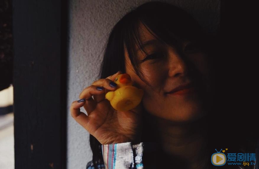 黄璐唯美街拍 黄璐高清写真_黄璐高清剧照
