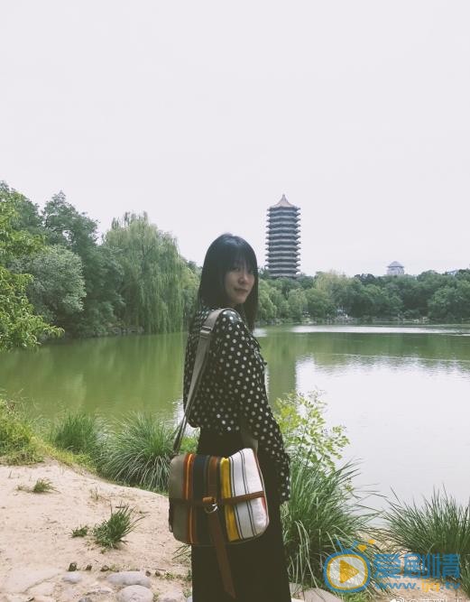 黄璐海边写真 黄璐高清写真_黄璐高清剧照