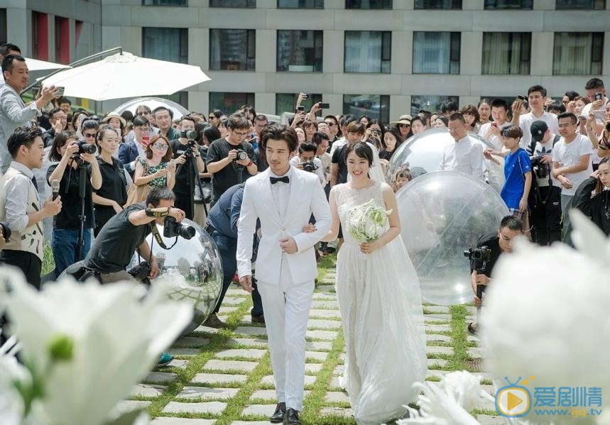 黄璐结婚照 黄璐高清写真_黄璐高清剧照