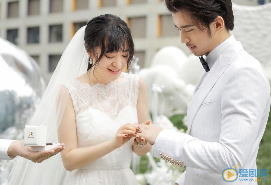 黄璐结婚照 黄璐高清写真_黄璐高清剧照