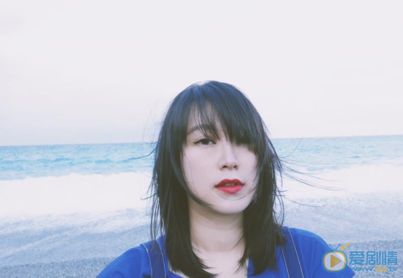 黄璐海边写真 黄璐高清写真_黄璐高清剧照