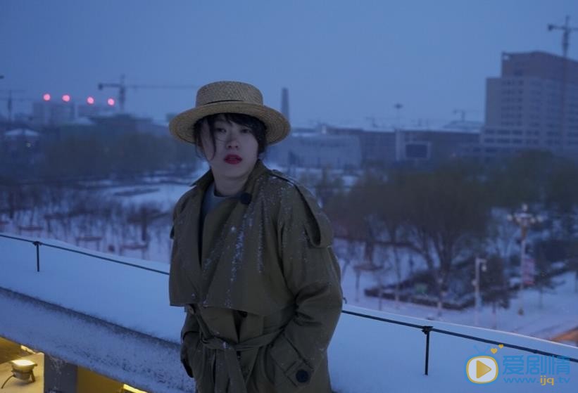 黄璐冬日街拍照 黄璐高清写真_黄璐高清剧照