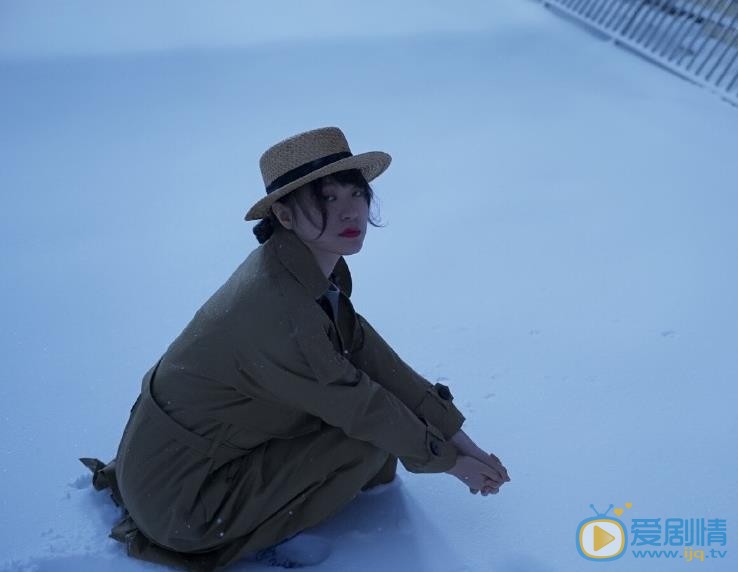 黄璐冬日街拍照 黄璐高清写真_黄璐高清剧照
