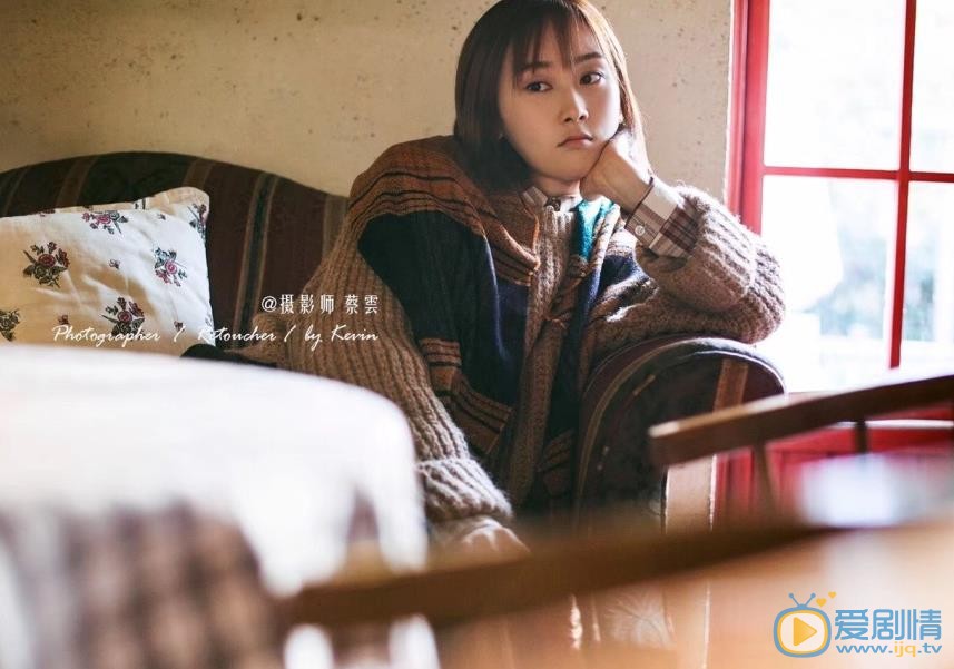 李小晶时尚街拍 李小晶高清写真_李小晶高清剧照