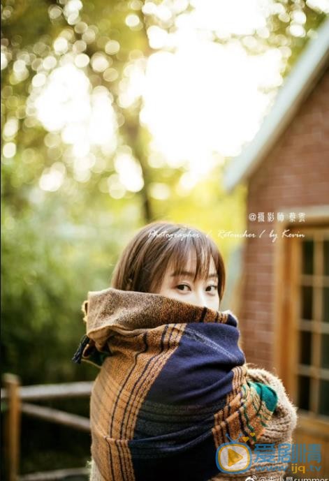 李小晶时尚街拍 李小晶高清写真_李小晶高清剧照