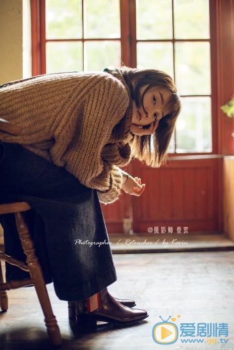 李小晶时尚街拍 李小晶高清写真_李小晶高清剧照