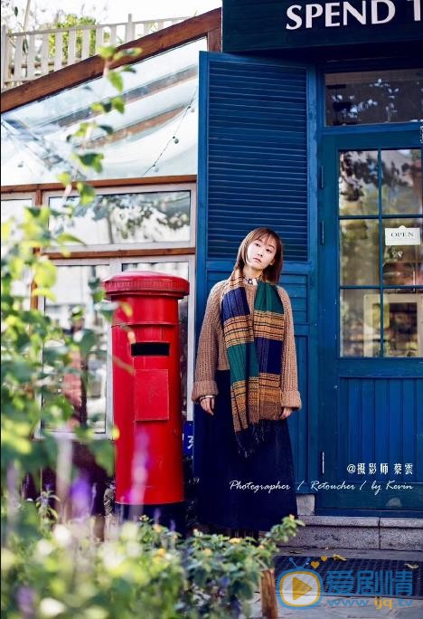 李小晶时尚街拍 李小晶高清写真_李小晶高清剧照