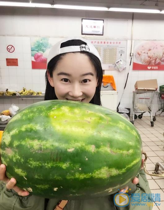 李小晶生活照 李小晶高清写真_李小晶高清剧照